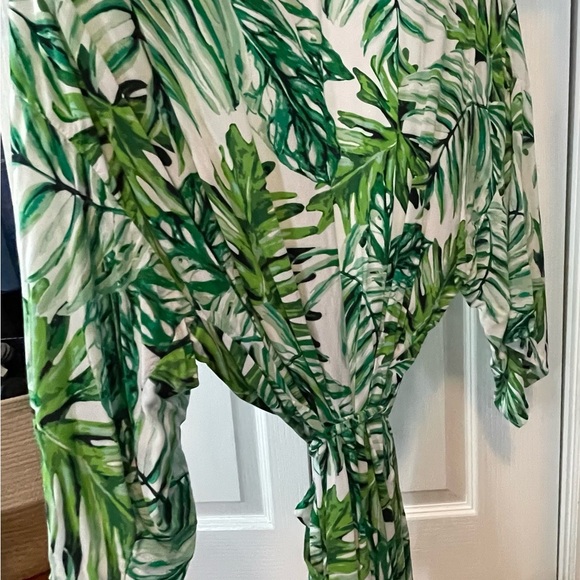 Bathrobe - Picture 2 of 3